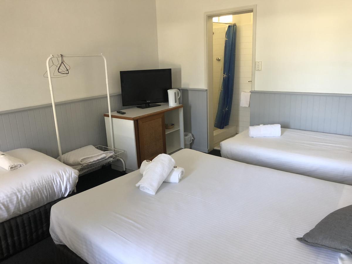 Squid'S Ink Motel Белмонт Екстериор снимка
