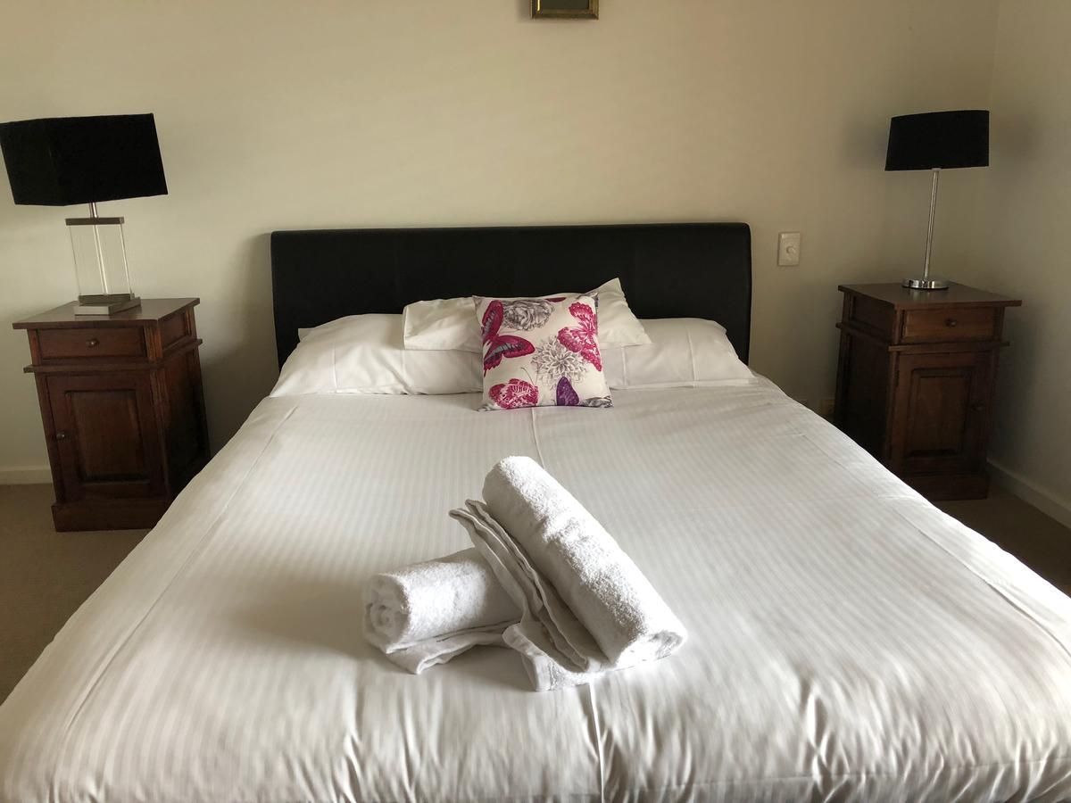 Squid'S Ink Motel Белмонт Екстериор снимка