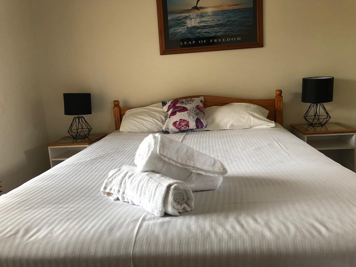 Squid'S Ink Motel Белмонт Екстериор снимка