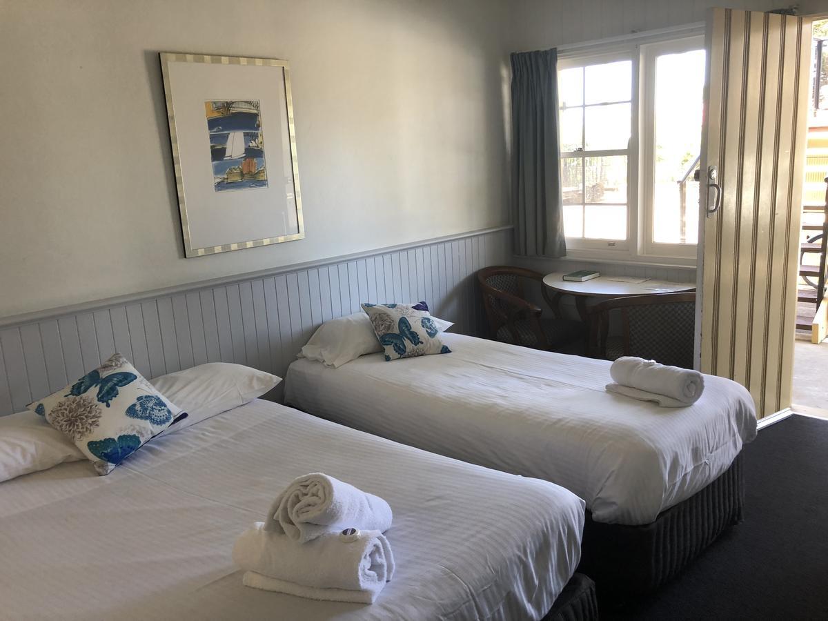 Squid'S Ink Motel Белмонт Екстериор снимка