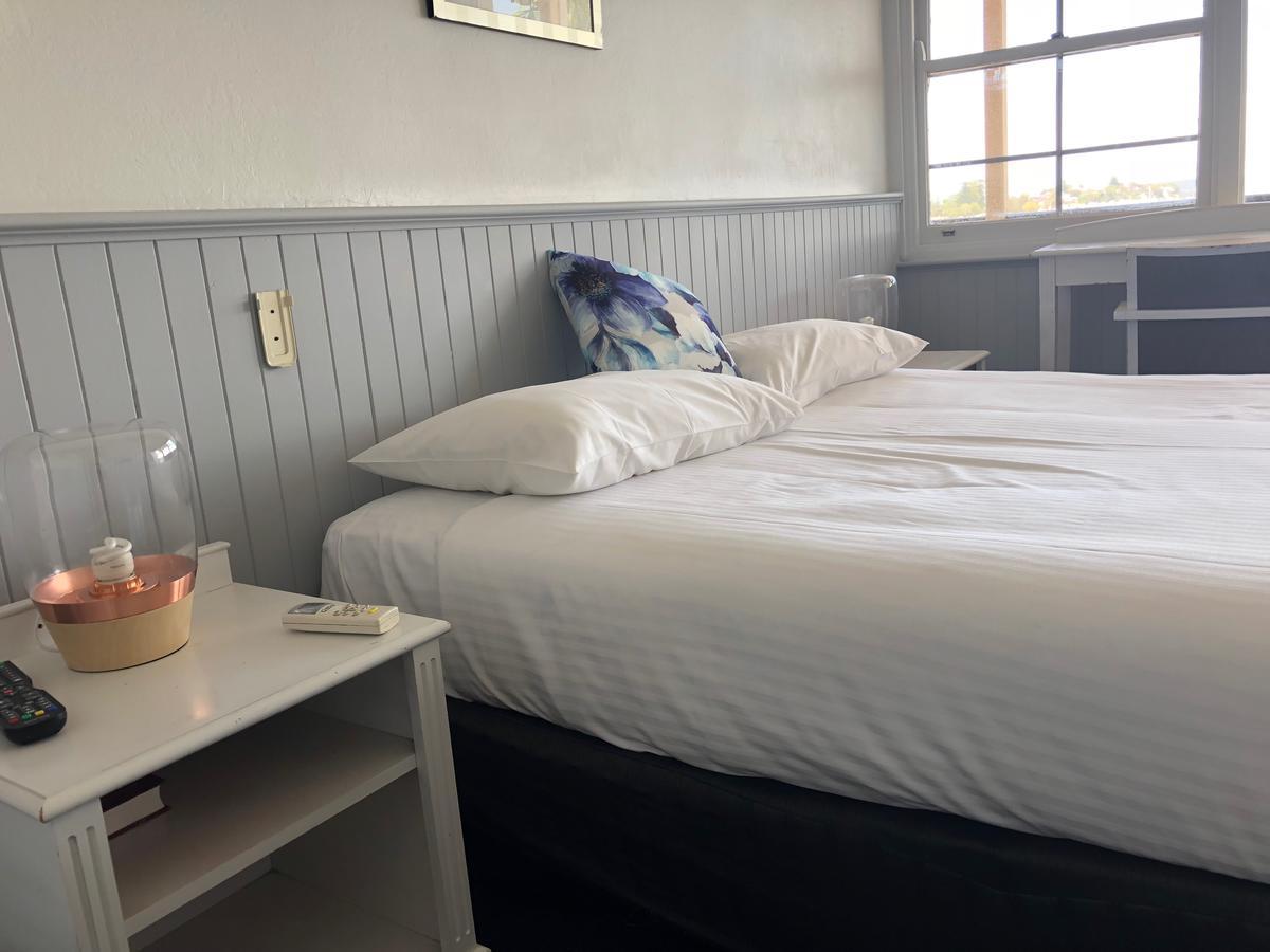 Squid'S Ink Motel Белмонт Екстериор снимка